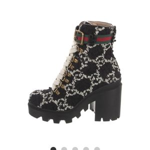 Gucci Tweeded combat boots, recently on TheRealReal size 5 fits size 6
